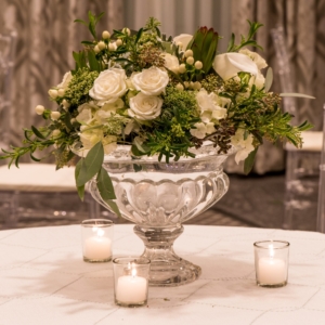 elegant wedding florals for january wedding in new orleans louisiana event florals by kim starr wise created dreamy romantic wedding reception low and lush centerpiece arrangements all white and green florals