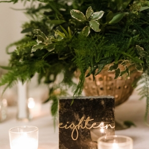 new-orleans-wedding-floral-arrangements-kim-starr-wise-wedding-reception-table-centerpiece