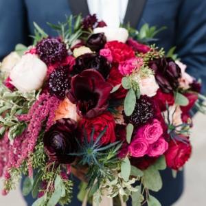 new-orleans-wedding-floral-arrangements-kim-starr-wise-winter-wedding-bouquet
