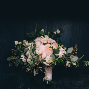 kim-starr-wise-bridal-bouquet-garden-roses-ranunculus-ivory-peachy-pink-blush-spray-roses