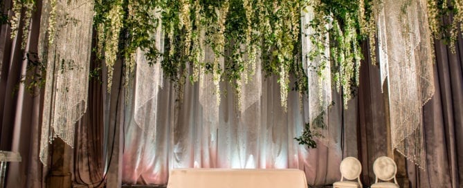 elegant wedding florals for january wedding in new orleans louisiana event florals by kim starr wise created dreamy secret garden with vines and flowers for wedding ceremony altar with chandeliers