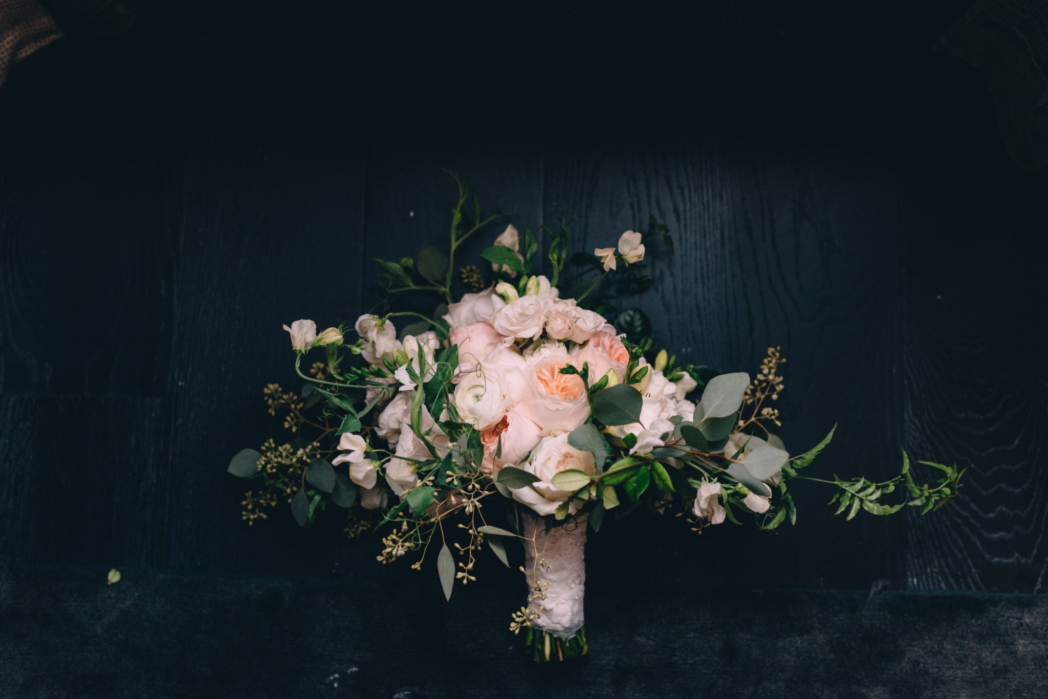 kim-starr-wise-bridal-bouquet-garden-roses-ranunculus-ivory-peachy-pink-blush-spray-roses